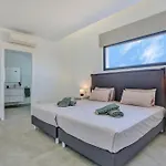 Villa Mariposas 4 *