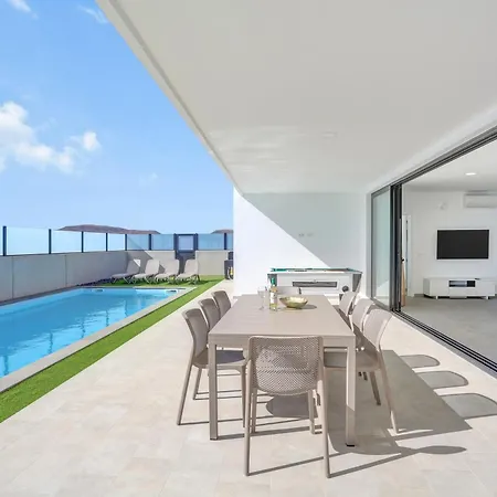 Villa Mariposas 4 *