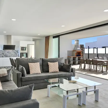 Villa Mariposas 4 *