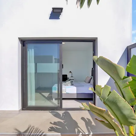 Villa Mariposas 4 *
